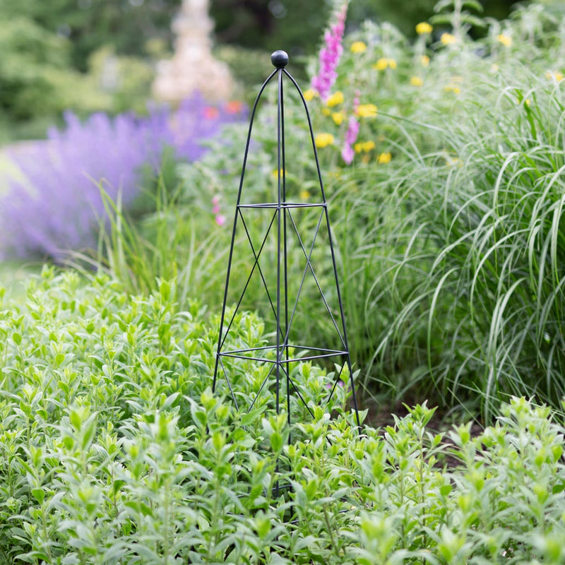 King Classic Black Metal Garden Obelisk